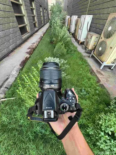 كاميرا نيكون d5200 كاسر زيرو شاتر 5000 صورة مع شنطة وشاحن ا index