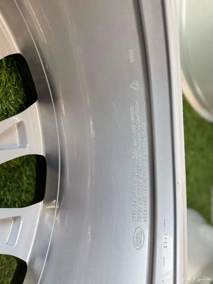 جنوط رنج روفر SV مقاس 23اصلي وكاله موديل 2025 7