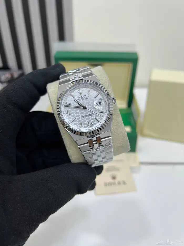 ساعه دي ديت 10