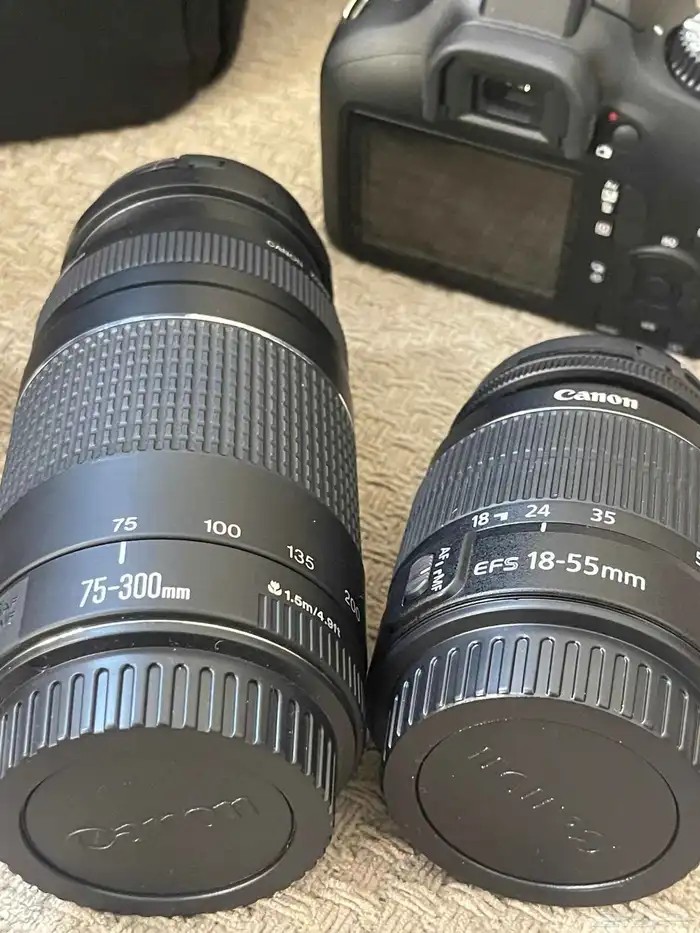 للبيع كاميرا Canon EOS 4000D بعدستين (18-55mm   75-300mm) 0