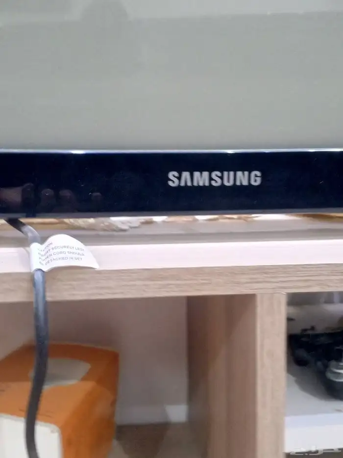 شاشه للبيع على السوم 1