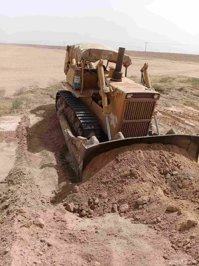 للايجار بلدوزر 155 الاجفر الخوير شنان بقعاء جميع المناطق 1
