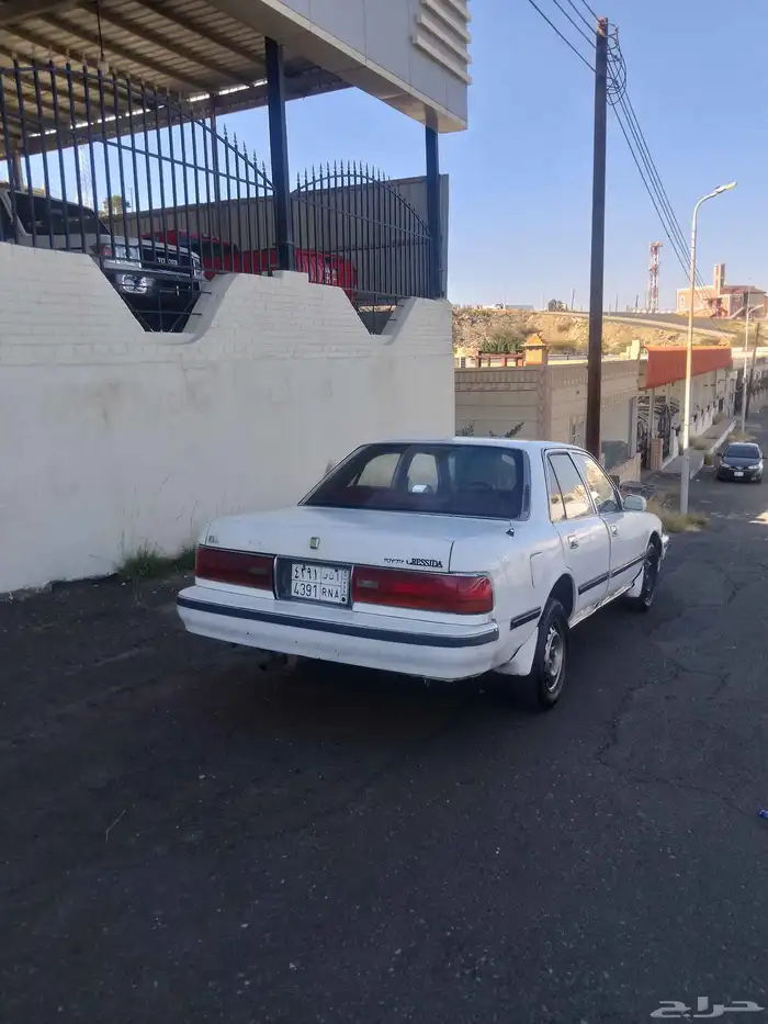 كرسيدا 1990 مغحوص ومجدد منوة المستخدم المكينة والقير على.شرط 0