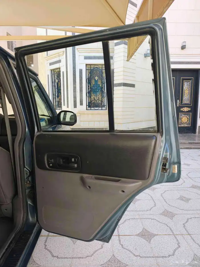 جيب شروكي 1998 10