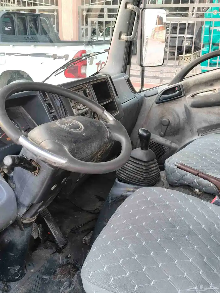 قلاب ايسوزو 3 طن 4