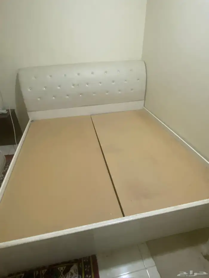 غرفه نوم كامله بالمرتبه 2