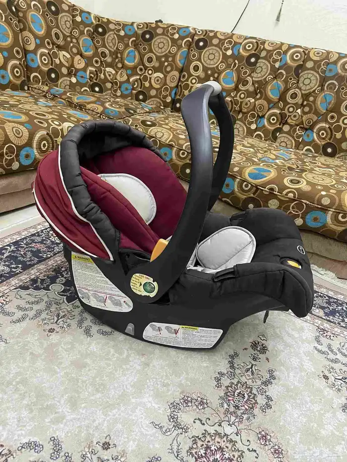 كارسيت شيكو نظيف شبه جديد تماما بالقاعده الخاصه بيه 7