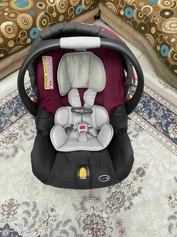 كارسيت شيكو نظيف شبه جديد تماما بالقاعده الخاصه بيه 0