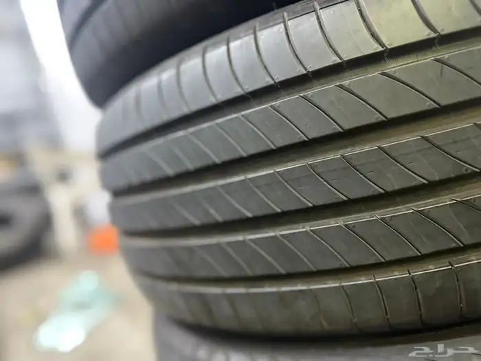 235 45 19 طقم كفرات مشلان تاريخ 2023 0