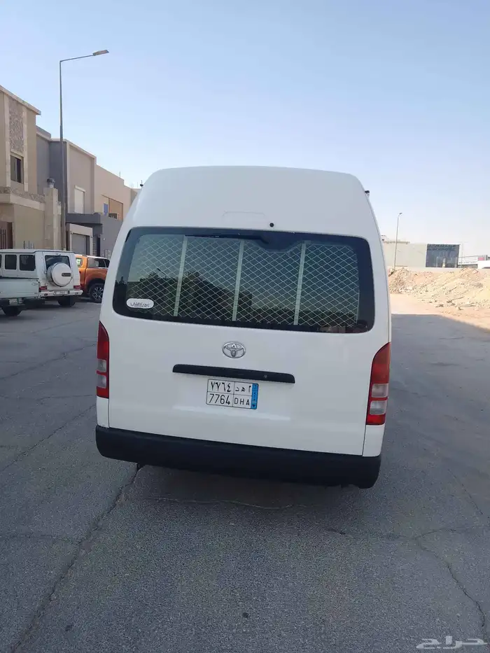 تويوتا فإن بضاعه 2013 4