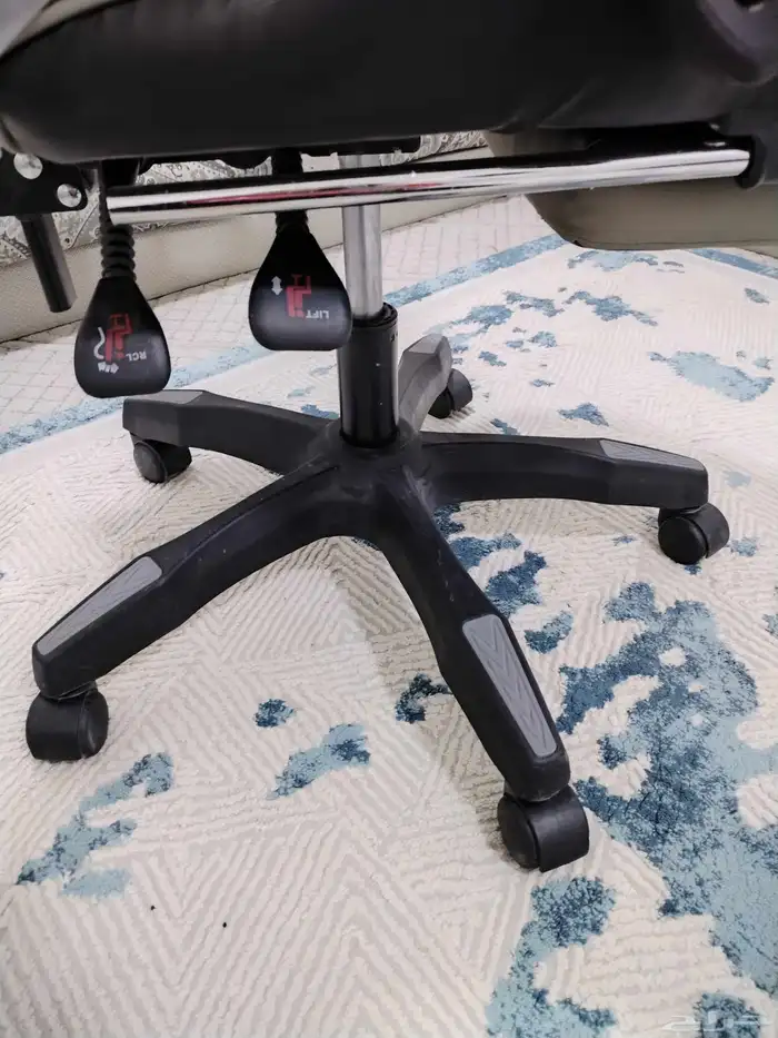 كرسي جيمينج جديد باكياسه لم يستخدم 7