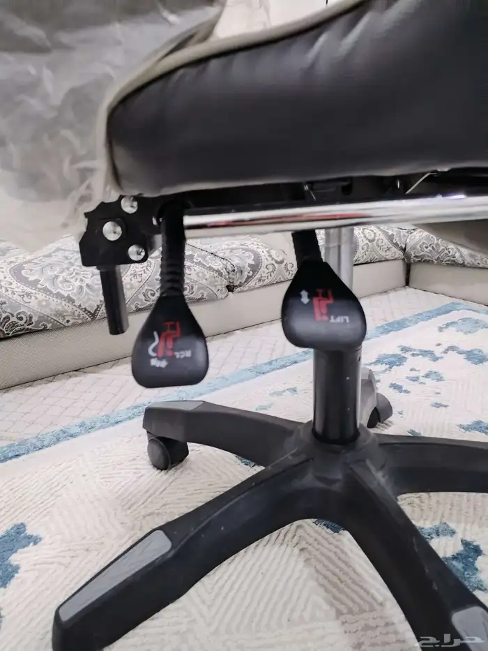 كرسي جيمينج جديد باكياسه لم يستخدم 6