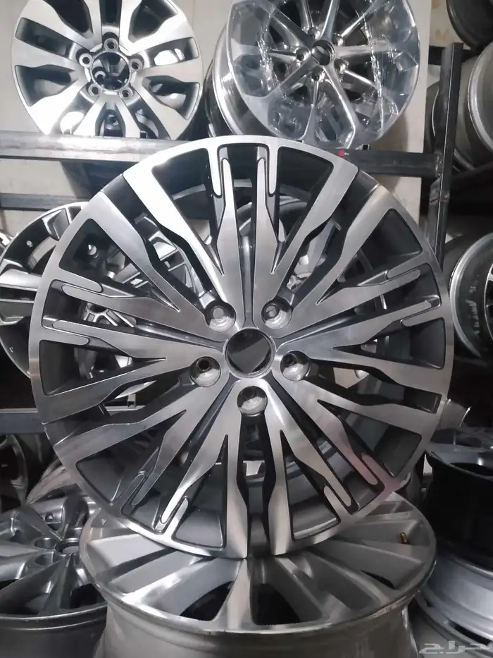 جنوط كيا كدنزا موديل2021 مقاس 18 اصلي وكاله 0