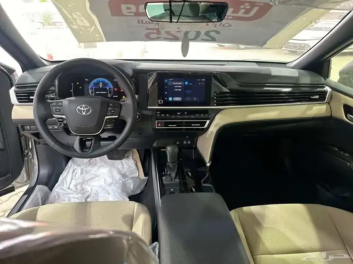 تويوتا كامري LE بنزين اللون أبيض لؤلؤي موديل 2025 تقسيط وكاش 4