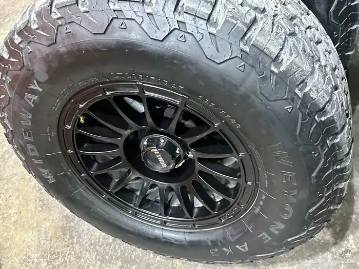 جنوط ميثود 6 مسمار مع كفرات نص حجري ودواي مقاس 17 28