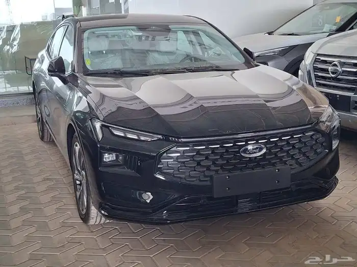 فورد توريس تيتانيوم 2026 اسود 4