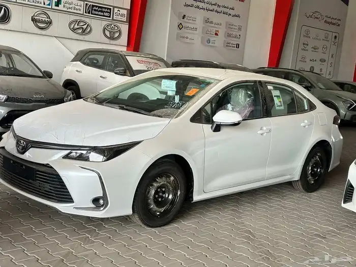 تويوتا كورلا XLi استاندر طيس 2.0 اللون أبيض موديل 2025 سعودي 0