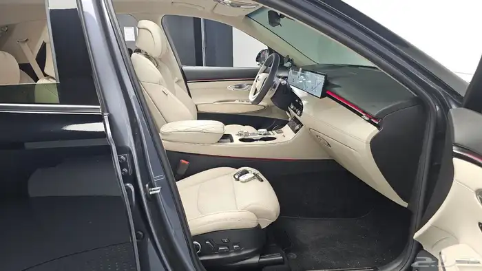 للاستيرادمن كوريا  جنسيس GV70 2025 4