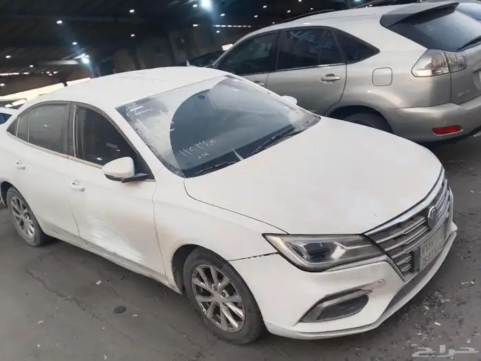 يوجد عندي سياره ام جي 2023 للبيع ارجو يتواصل مع الصامل 13