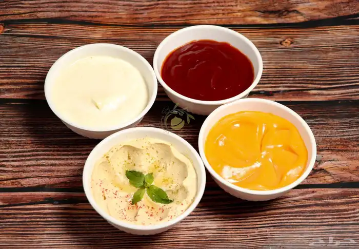 كاميرا كانون D90 مع عدسات 29