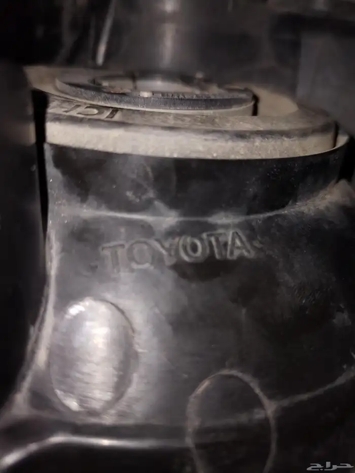 شمعه تايوتا رافور موديل 2012 جهت اليمين اصلي مستعمل 2