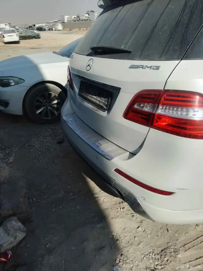 تشليح قطع مرسيدس ام ال2013تشليح قطع 2