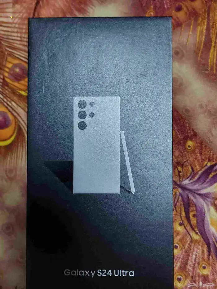 للبيع جالكسي اس 24 الترا الذاكرة 256 في كرتونه السعر 3300 0