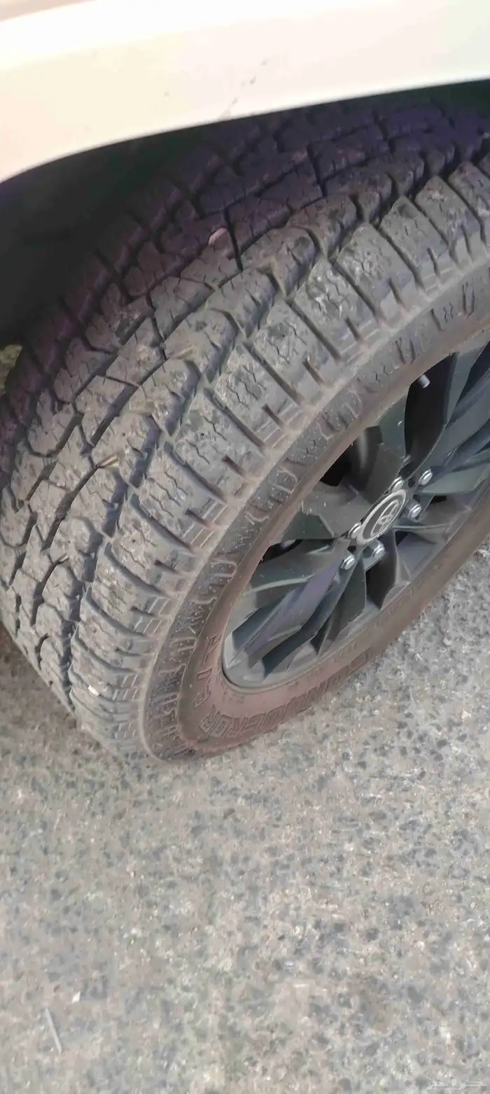 كفرات نانجينج شبه جديده جحري 295 60 20 3