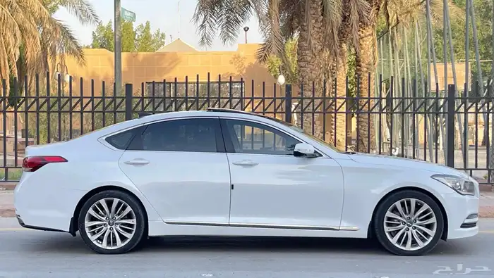هونداي جنيسس G70 فل سعودي 4