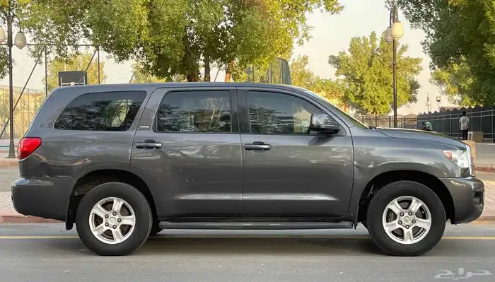 تويوتا سكويا 2011 سعودي 6