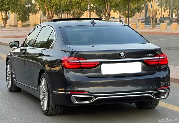بي ام دبليو Li730 2018 فل سعودي 6