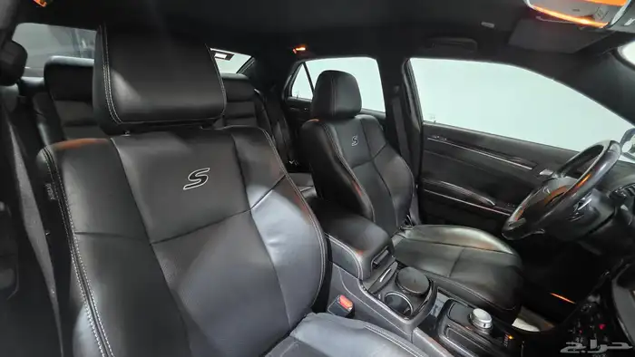 كرايزلر 300S وكالة 2021 14