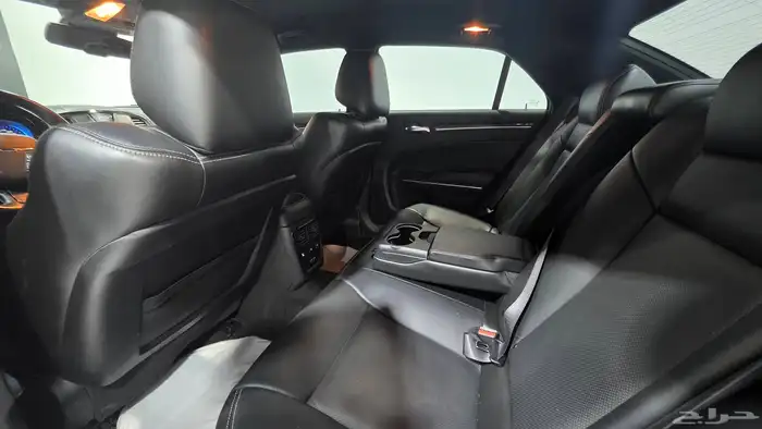 كرايزلر 300S وكالة 2021 16