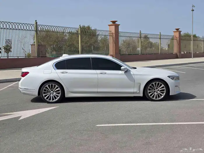 2022 BMW 730Li 2