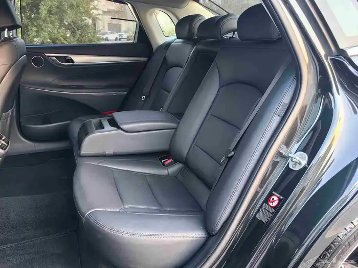 هونداي جرانديور (ازيرا) 6 سلندر فل موديل 2021م بدي وكالة 28