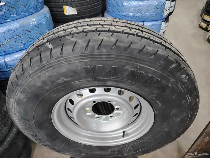 جنوط هلل فضي وفيراني هايلكس دبل مع كفرات شاهين مقاس 16 8