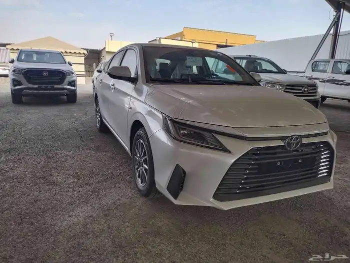 تويوتا يارس موديل 2026 ستاندر 7