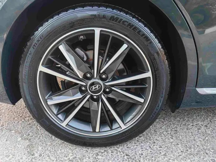 هونداي جرانديور (ازيرا) 6 سلندر فل موديل 2021م بدي وكالة 11