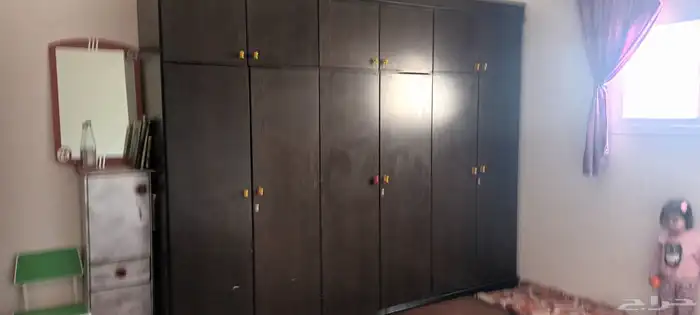 دولاب كبير نظيف 1