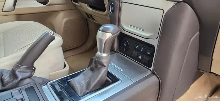 برادو 2020 فل كامل V6 VX 21