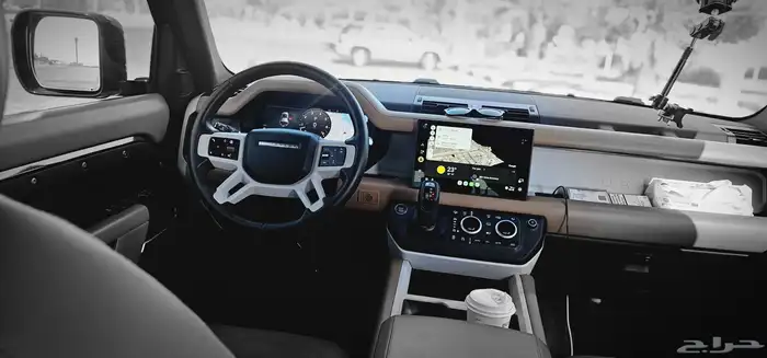 لاند روفر ديفندر p110 2025 6