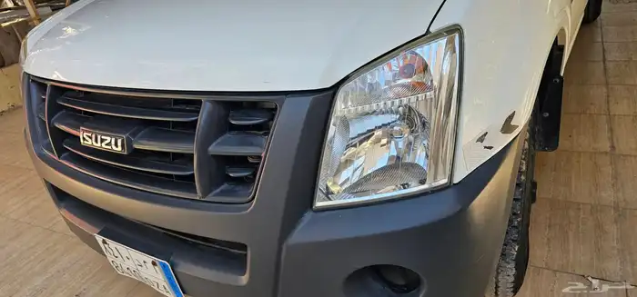 ايسوزو غمارة ديماكس جوانب 2012 نظيفه 8