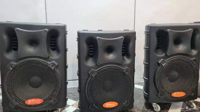 للبيع سماعات ماكس 350 واط و ميكسرين بحالة ممتازه 0