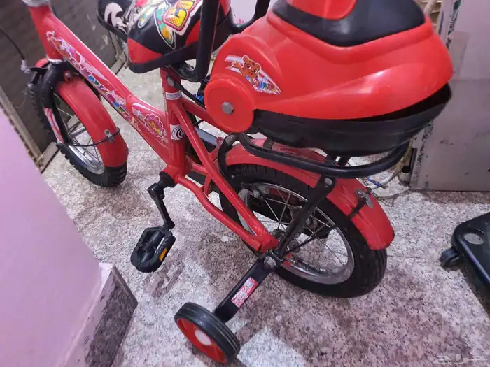 السلام عليكم ورحمه الله وبركاته عندي شنطه حبتين ودراجه والدي 4