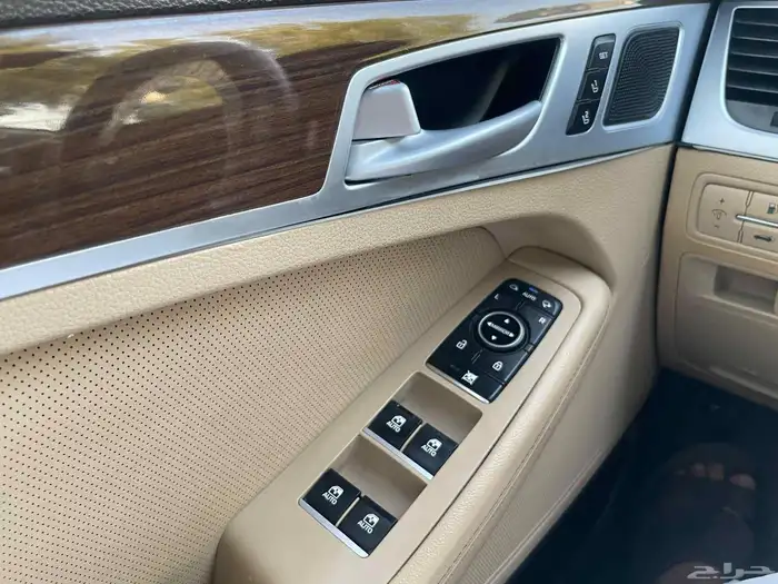 هونداي جنيسس G70 فل سعودي 13