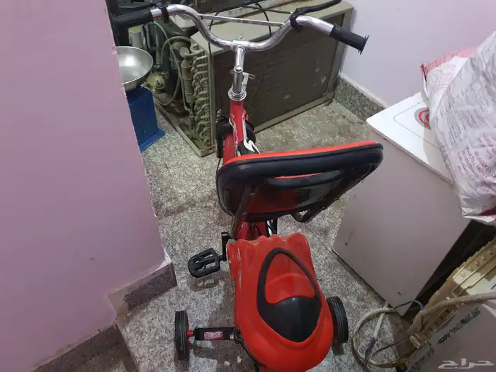 السلام عليكم ورحمه الله وبركاته عندي شنطه حبتين ودراجه والدي 0