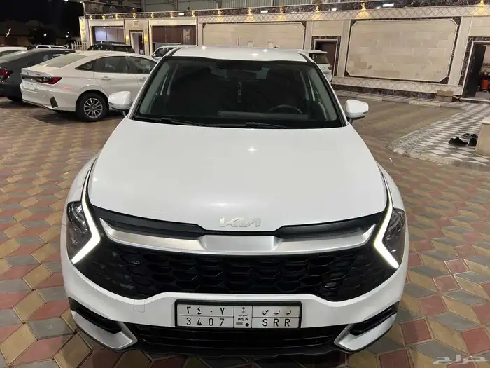 سبورتاج بنزين 2023 نص فل سعودي بحالة الوكالة 2