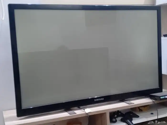 شاشه للبيع على السوم 0