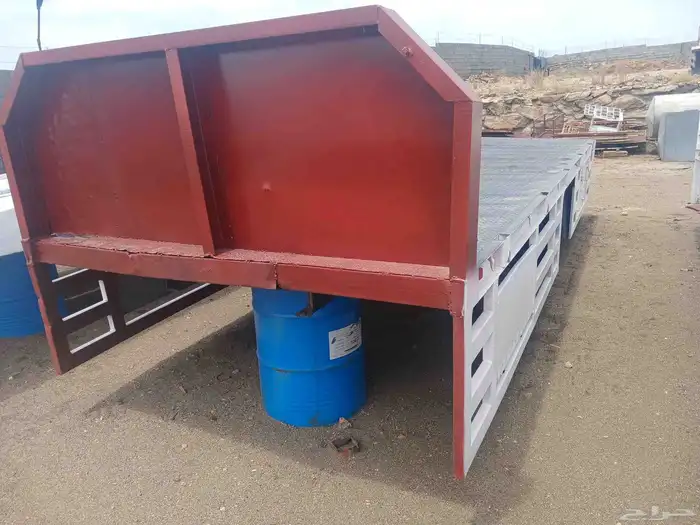 للبيع صندوق دينا ايسوزو من موديل 2009 وطالع 1