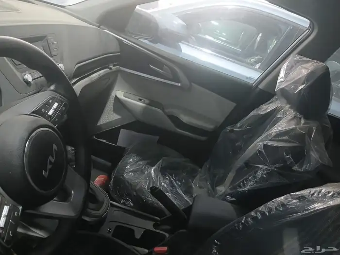 كيا كارينز استاندرد موديل 2025 بسعر حصري 8